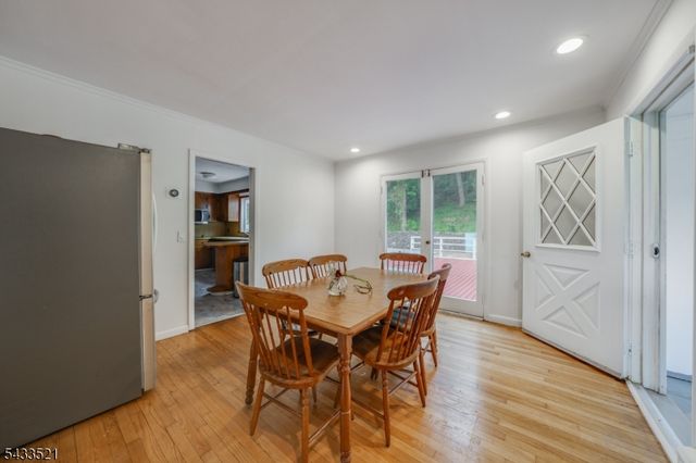 638 River Rd, Chatham Twp., NJ 07928
