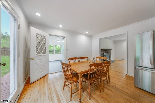 638 River Rd, Chatham Twp., NJ 07928