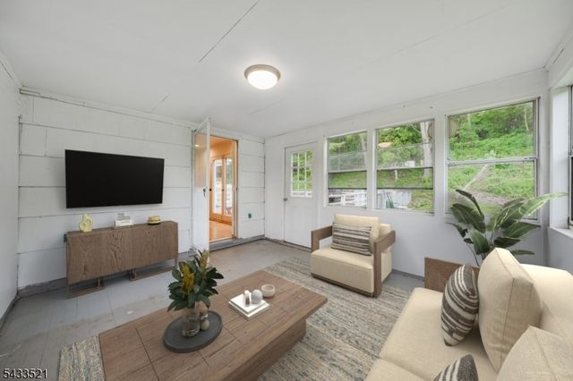 638 River Rd, Chatham Twp., NJ 07928