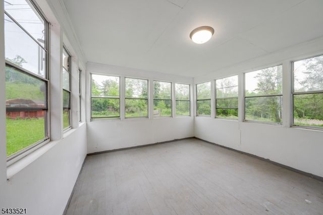 638 River Rd, Chatham Twp., NJ 07928