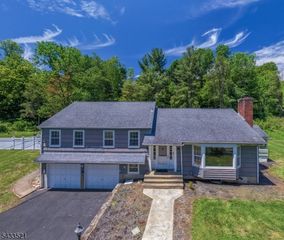 638 River Rd, Chatham Twp., NJ 07928