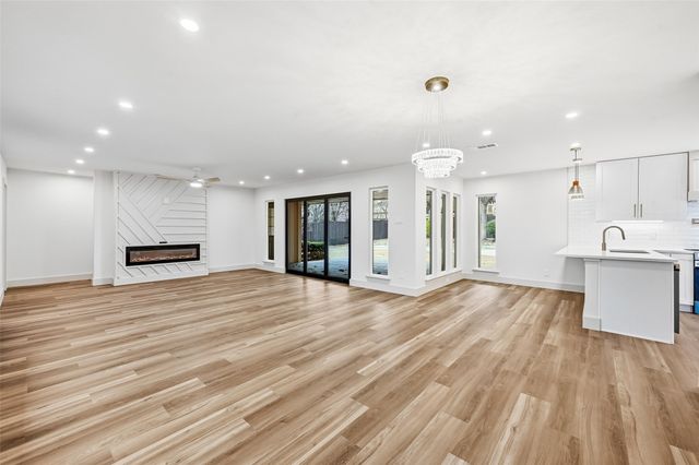 822 Belt Line Plaza, Richardson, TX 75080