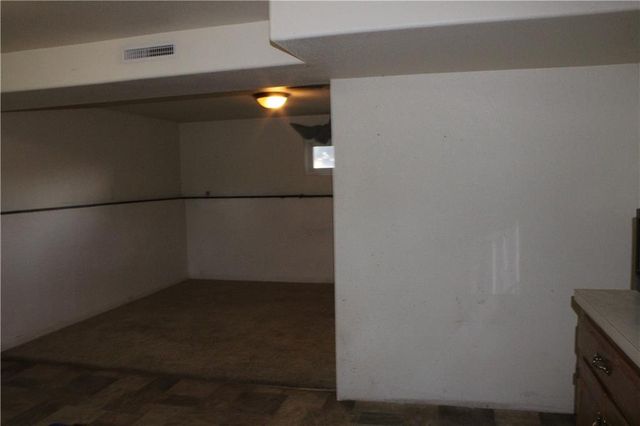 3 country club Terrace, Lexington, MO 64067