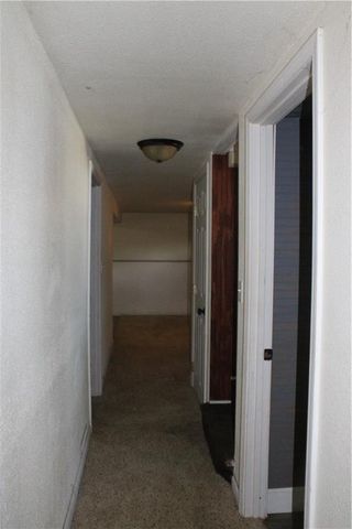 3 country club Terrace, Lexington, MO 64067