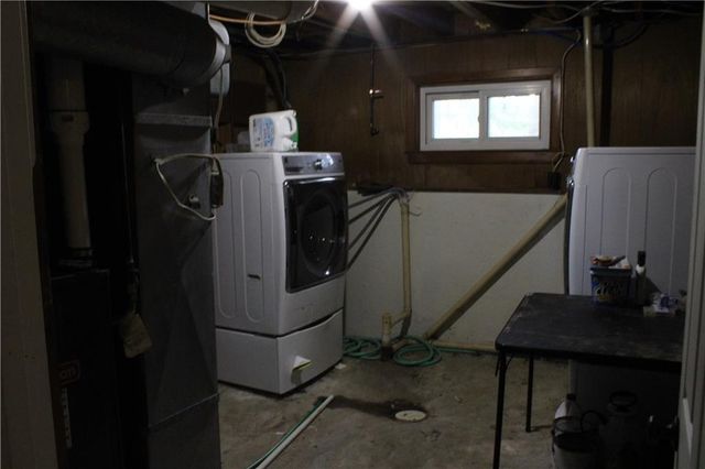 3 country club Terrace, Lexington, MO 64067