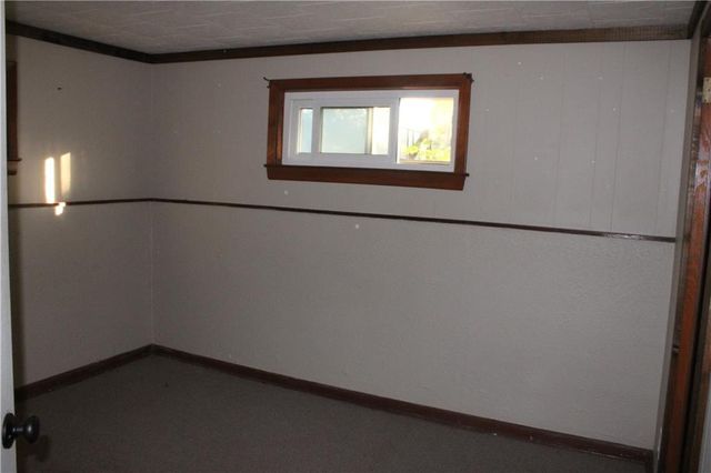 3 country club Terrace, Lexington, MO 64067