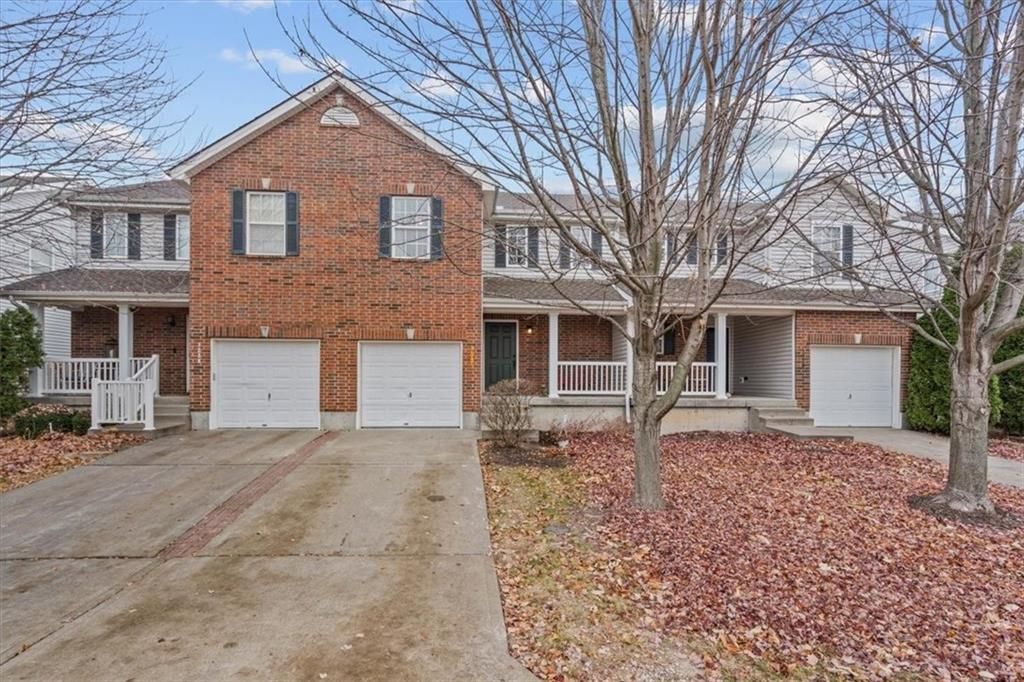 1232 SW WYSTERIA Drive, Lee's Summit, MO 64082