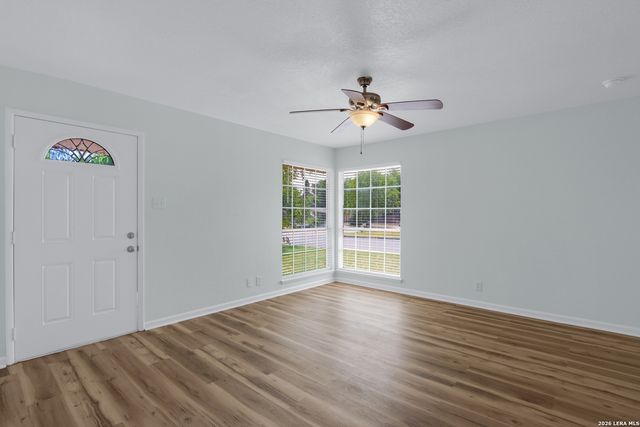 343 Blaze Ave, San Antonio, TX 78218