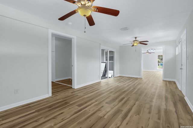 343 Blaze Ave, San Antonio, TX 78218