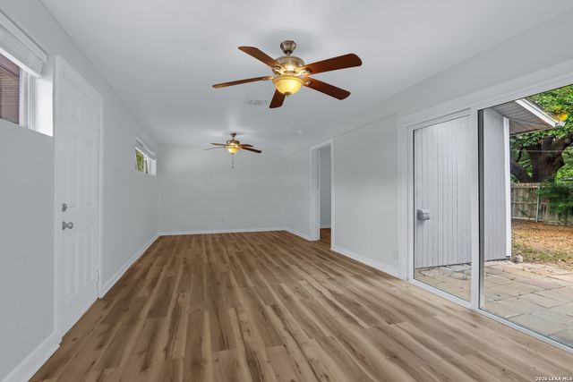 343 Blaze Ave, San Antonio, TX 78218