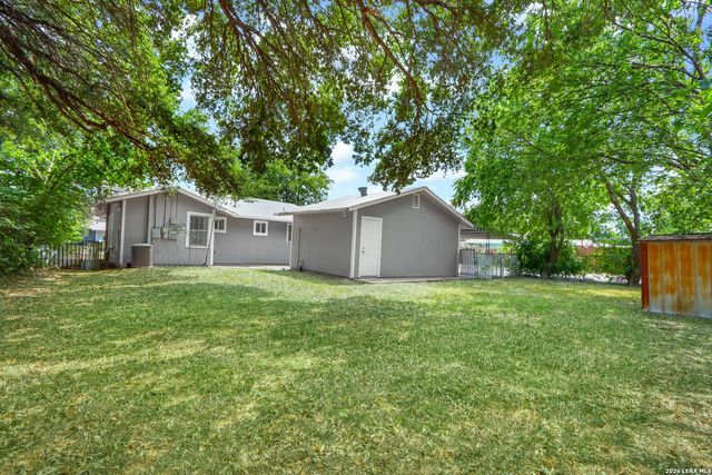 343 Blaze Ave, San Antonio, TX 78218