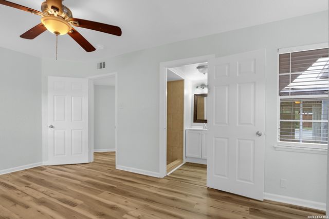 343 Blaze Ave, San Antonio, TX 78218