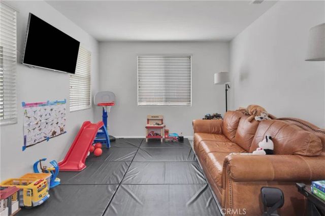 13458 Snowdrop Court, Victorville, CA 92394