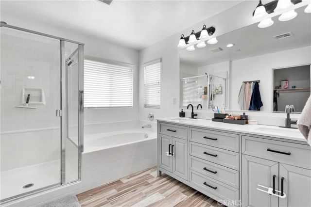 13458 Snowdrop Court, Victorville, CA 92394