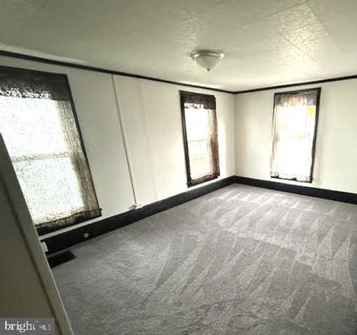 611-613 WALNUT BOTTOM RD, Shippensburg, PA 17257