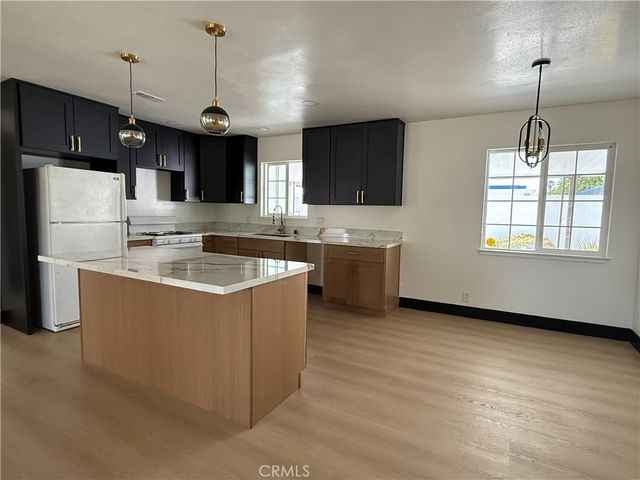 1915 Ervilla Place, Pomona, CA 91767