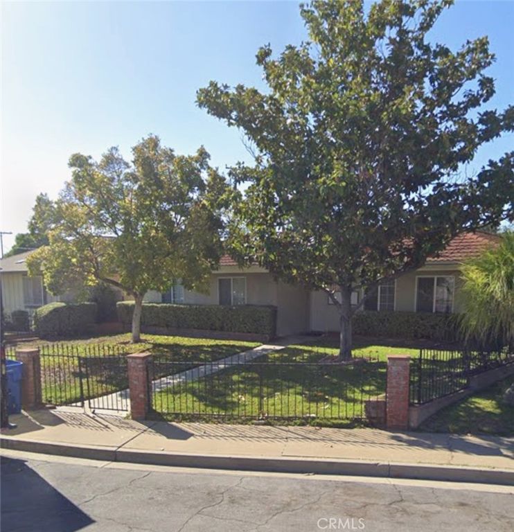 1915 Ervilla Place, Pomona, CA 91767