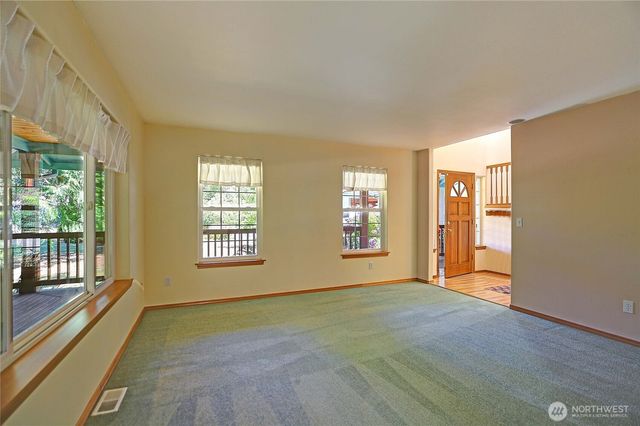 2289 Moody Lane, Camano Island, WA 98282