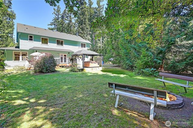 2289 Moody Lane, Camano Island, WA 98282