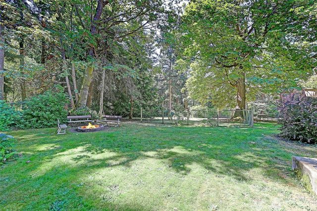 2289 Moody Lane, Camano Island, WA 98282