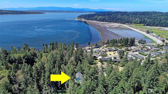 2289 Moody Lane, Camano Island, WA 98282