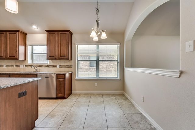 12441 Woods Edge Trail, Fort Worth, TX 76244