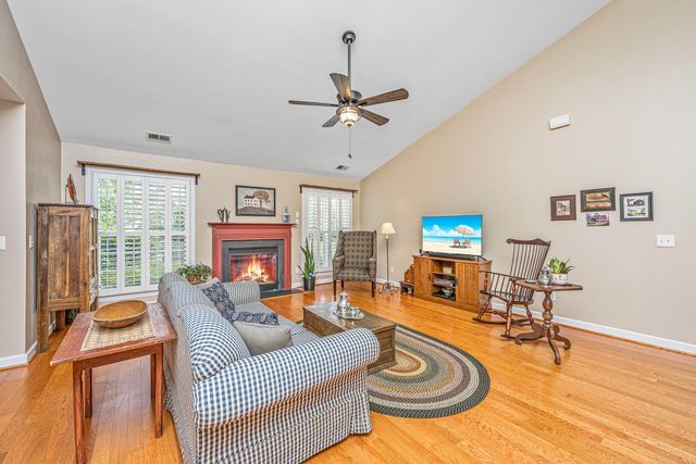 2002 Gunpowder Court, Summerville, SC 29485