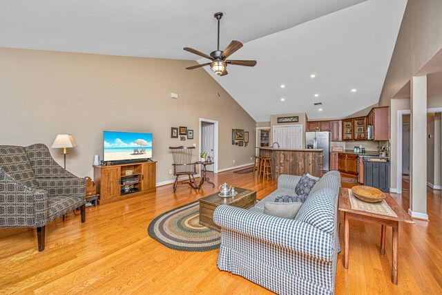 2002 Gunpowder Court, Summerville, SC 29485