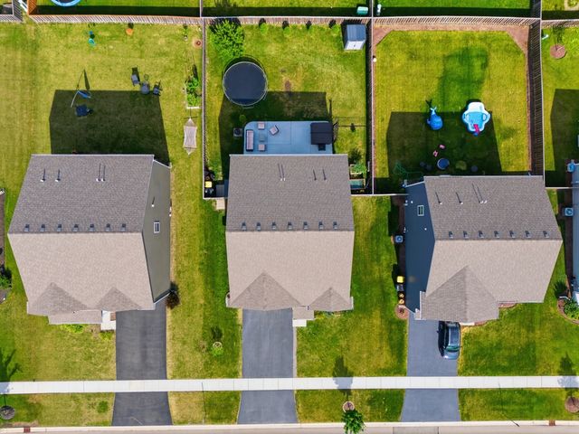 1609 Emma Lane, Hampshire, IL 60140