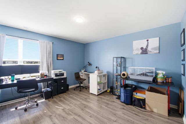 1609 Emma Lane, Hampshire, IL 60140