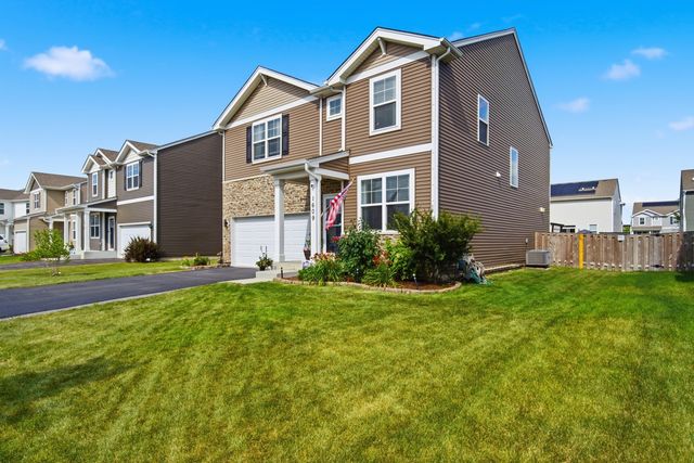 1609 Emma Lane, Hampshire, IL 60140