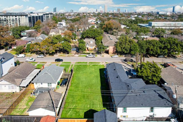 1615 W Main Street, Houston, TX 77006