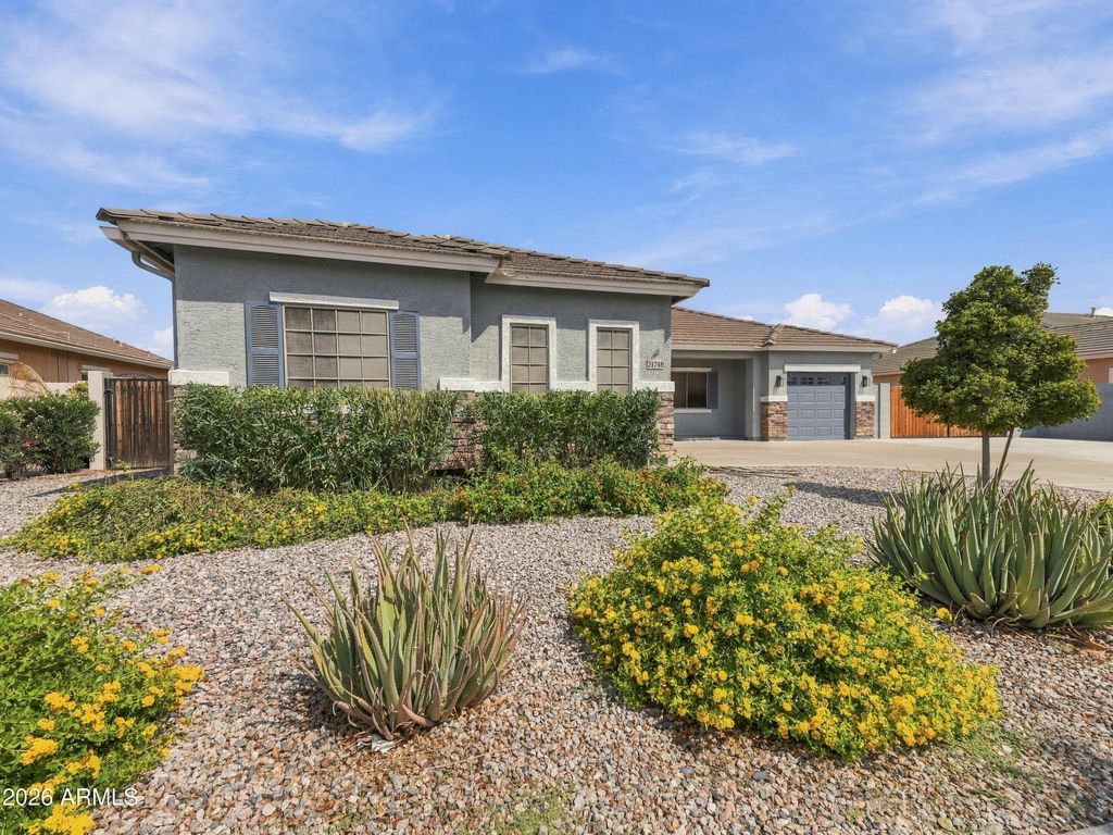 21748 E ESCALANTE Road, Queen Creek, AZ 85142 — exterior