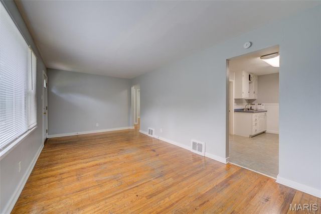 325 S Marguerite Avenue, St Louis, MO 63135