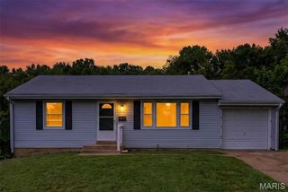 325 S Marguerite Avenue, St Louis, MO 63135