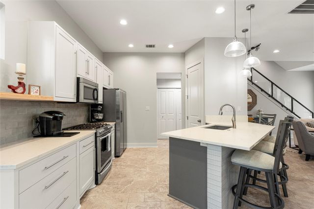 3814 Ridgelea DR A, Austin, TX 78731