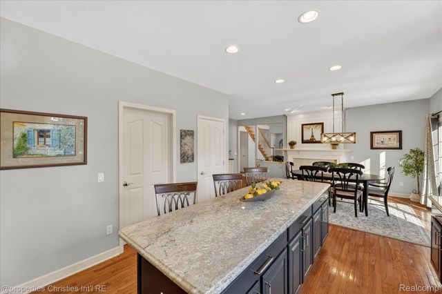 16224 Oak Forest Court W, Northville Township, MI 48168