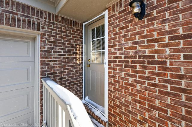 16224 Oak Forest Court W, Northville Township, MI 48168