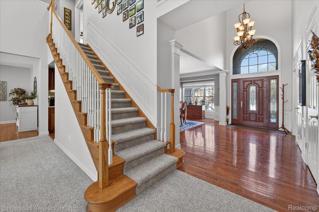 16224 Oak Forest Court W, Northville Township, MI 48168