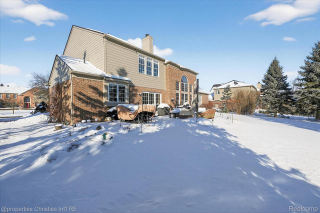 16224 Oak Forest Court W, Northville Township, MI 48168