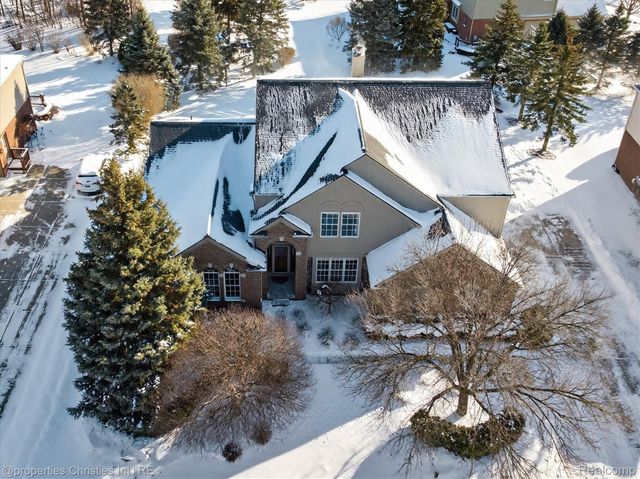 16224 Oak Forest Court W, Northville Township, MI 48168