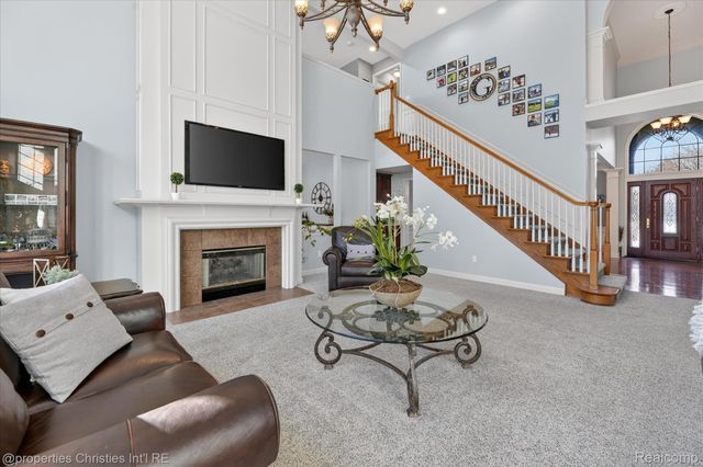 16224 Oak Forest Court W, Northville Township, MI 48168