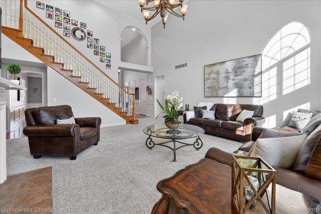 16224 Oak Forest Court W, Northville Township, MI 48168