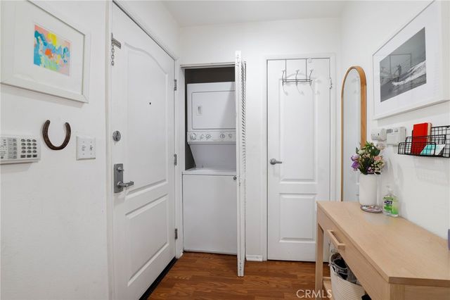 4060 Glencoe Avenue 204, Marina Del Rey, CA 90292