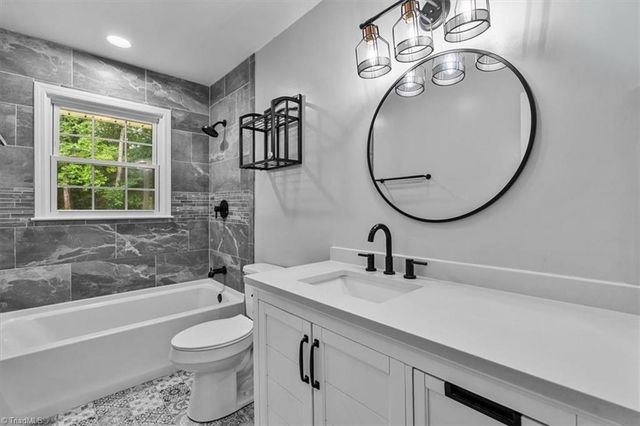 6630 Hunt Road, Pleasant Garden, NC 27313