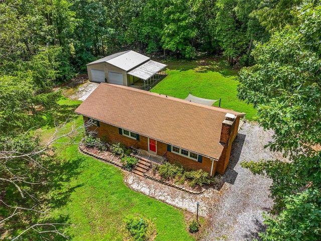 6630 Hunt Road, Pleasant Garden, NC 27313