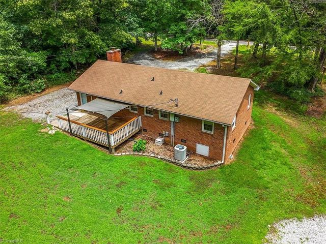 6630 Hunt Road, Pleasant Garden, NC 27313