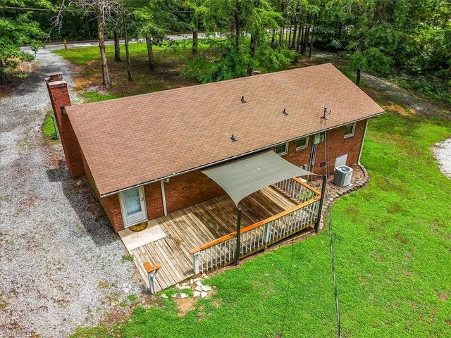 6630 Hunt Road, Pleasant Garden, NC 27313