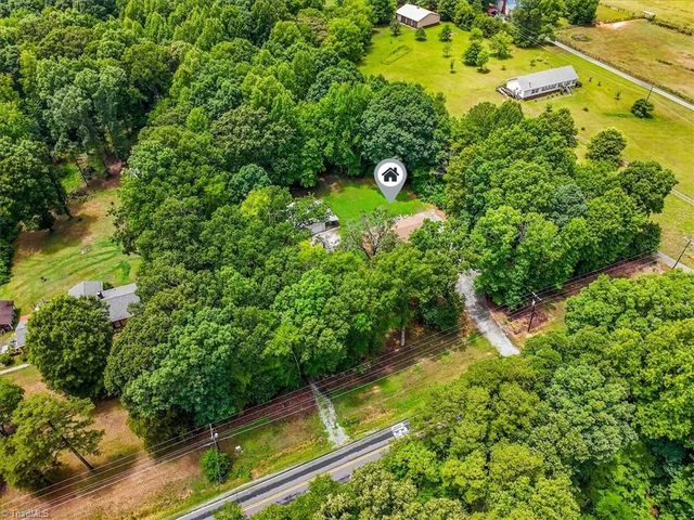 6630 Hunt Road, Pleasant Garden, NC 27313