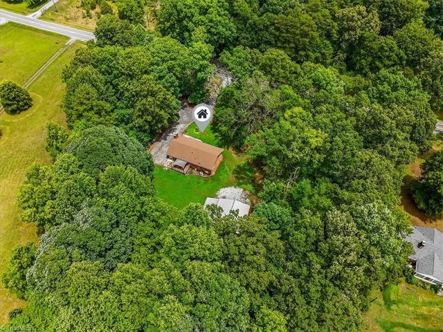 6630 Hunt Road, Pleasant Garden, NC 27313